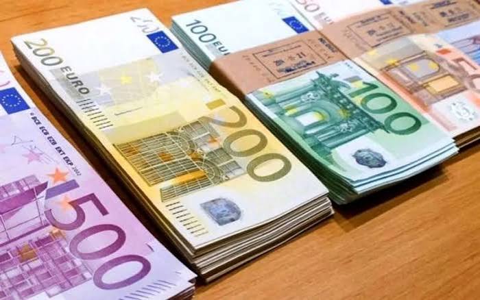 تعیین سقف ۱۰ هزار یورویی برای نگهداری ارز توسط اشخاص حقیقی و حقوقی